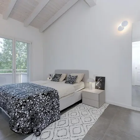 Apartment Sweet Dreams